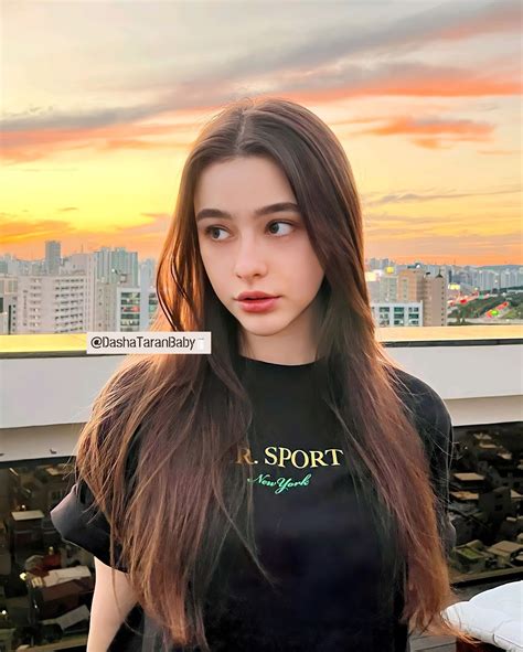 Dasha Taran Fan Page | Dasha looks so beautiful in this sunset photo! 🤍