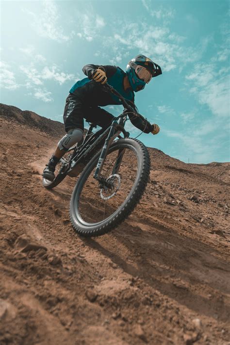 mountain bike pictures   images  unsplash