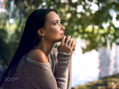 depth of field, car interior, portrait, Angelina Petrova, women, plaid