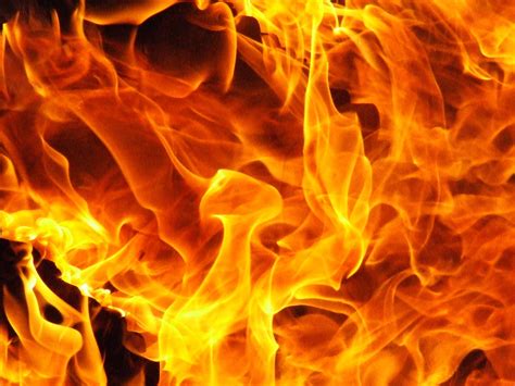 Fire Flames Wallpapers - Top Free Fire Flames Backgrounds - WallpaperAccess