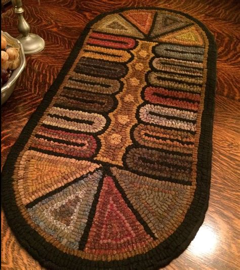 Primitive Rug Hooking Patterns for Home Decor