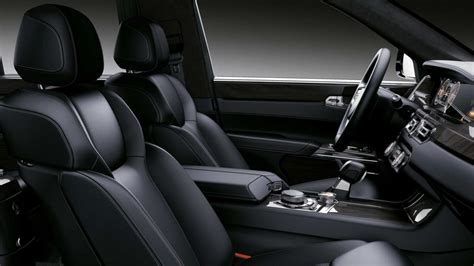 Aurus Senat showcased to public at Moscow Auto Show - Autodevot