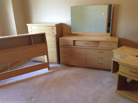 Mid Century Modern Bedroom Furniture Set