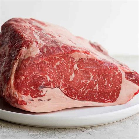 Ribeye Roast vs Prime Rib: What's the Difference - The Wooden Skillet