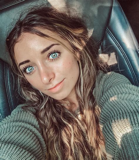 Brooklyn Decker Topless