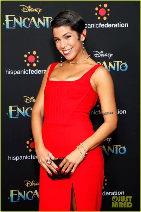 Lin-Manuel Miranda Joins 'Encanto' Stars at Movie's Premiere in NYC ...