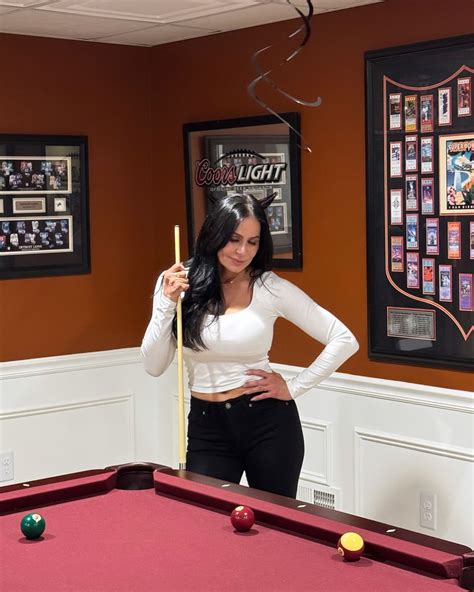 Kendra Lust® | I got the #Chiefs tonight .. who do i got? #superbowl 59