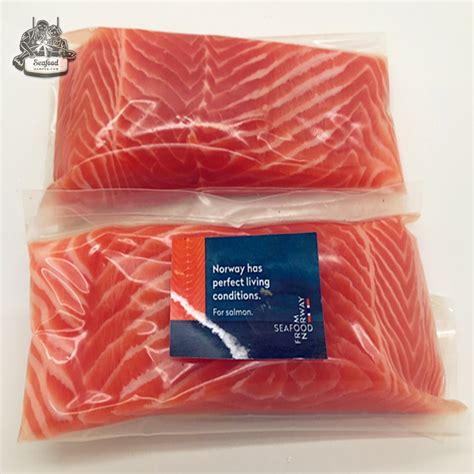 [BUY 2 = RM46] Norway Salmon Sashimi Grade A – 200g/pkt – Seafood Hamper