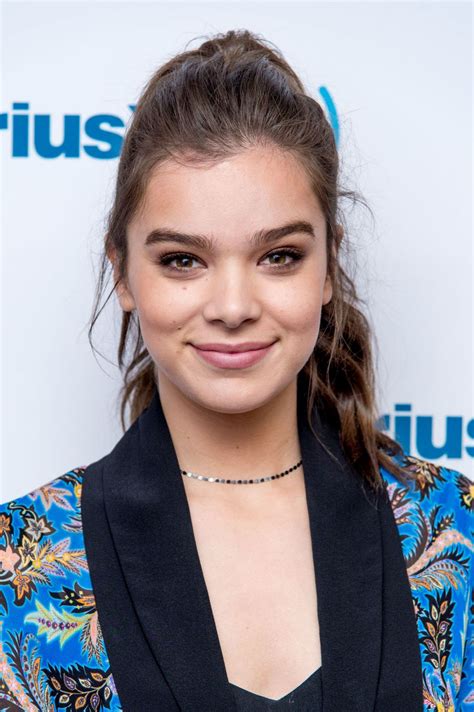 Hailee Steinfeld - SiriusXM Hits 1's 'The Morning Mash Up' at SiriusXM