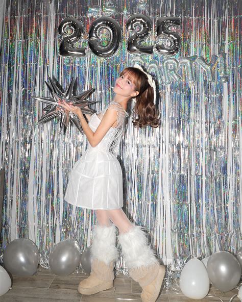 Eevee ༺༻ (@eeveenara) • Instagram photos and videos