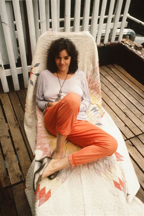 This Star Celebrates 3 Decades of Happiness with Her Younger Husband