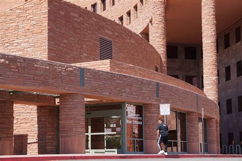 ‘We're not open for business’ says Clark County to street vendors