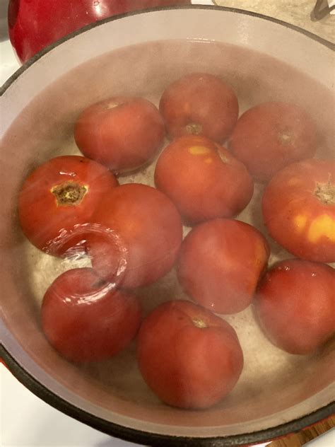 how long to boil tomatoes for canning
