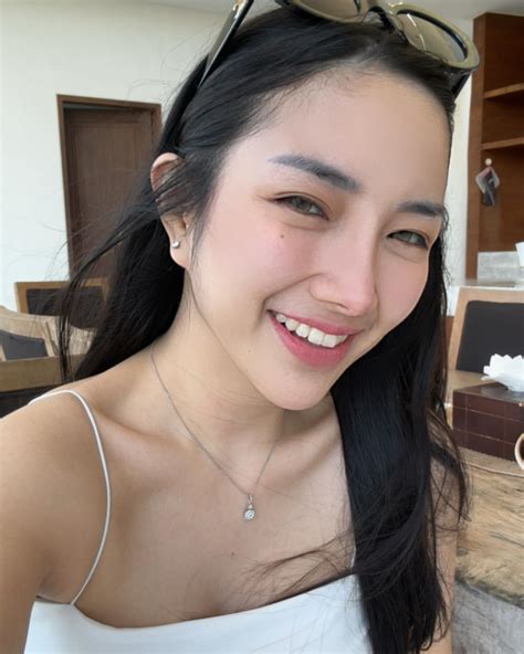 vega delaga hey bali instagram