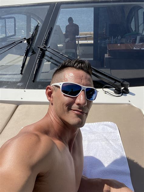 Jax Thirio on Twitter: "Perfect day for sun bathing on the lake🌞😎😈🙈…