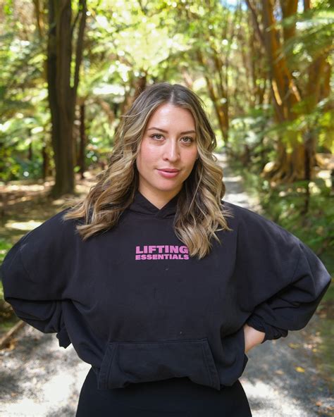 Olive evans (@itmustbeolive) • Instagram photos and videos