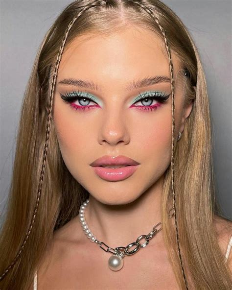 pin  ariane  makeup  sua magia eye makeup disco makeup barbie