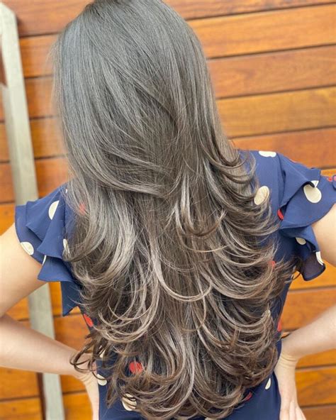 Cabelo Repicado Longo Em Camadas