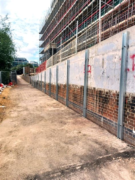 Huntley Wharf, Reading - UK - Platipus Anchors Earth Anchoring Systems