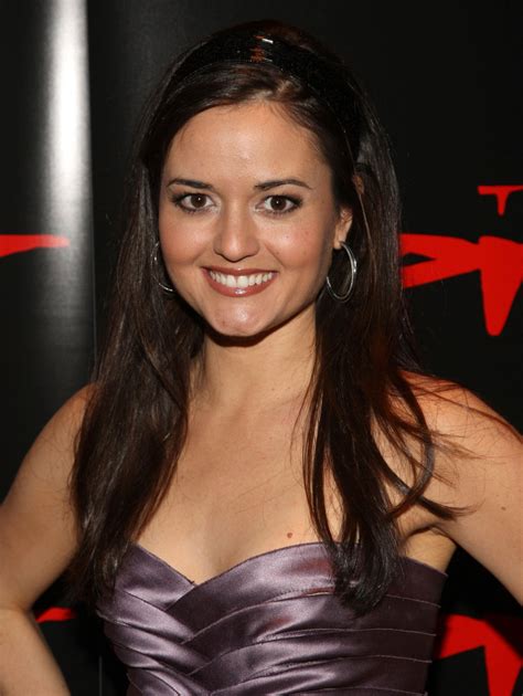 Model Danica McKellar wallpapers (895)