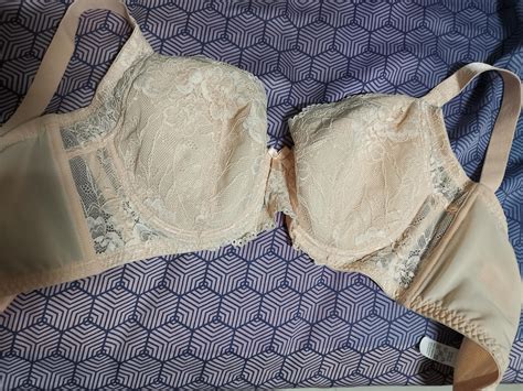 Cum on mom's 38E bra after she took it off : r/CumOnBras