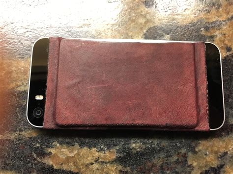 Custom iPhone SE Card Carrying Case. I couldn't find a case that was
