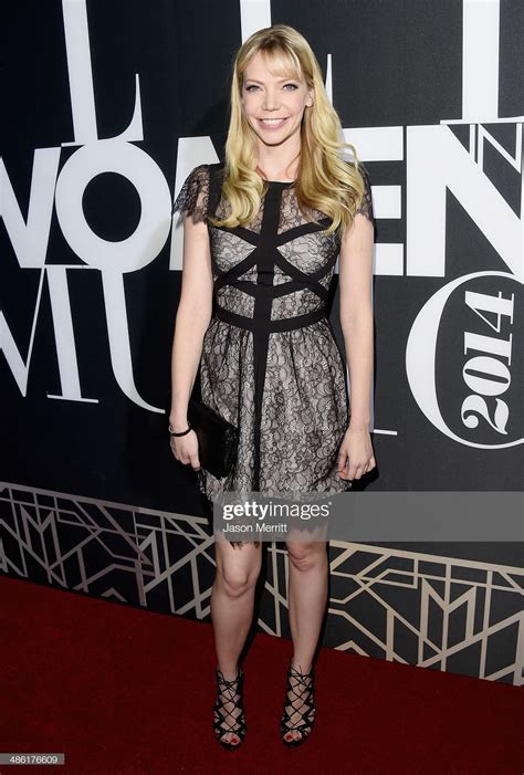 Riki Lindhome's feet