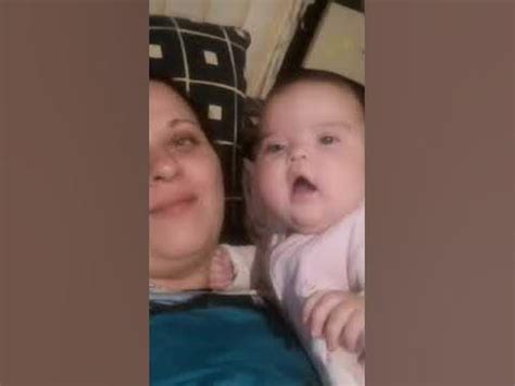 целовашки с мамой 🥰#baby #veronika - YouTube