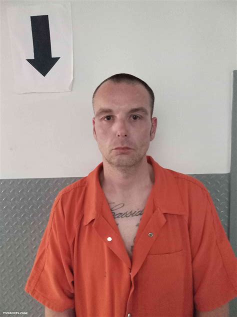 RICHARDSON JEREMY 04/29/2025 - Hart County Mugshots Zone