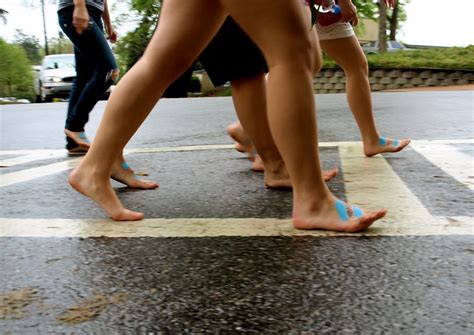 tracking yona week  toms  day  shoes