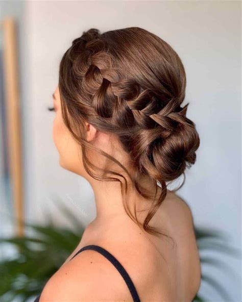 The Ultimate Guide to 15 Types of Hair Buns: A Comprehensive Overview ...