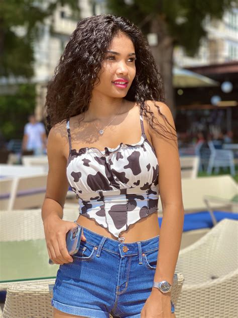 So lovely 💖 Subscribe to 💌 https://onlyfans.com/manirat_42 : r