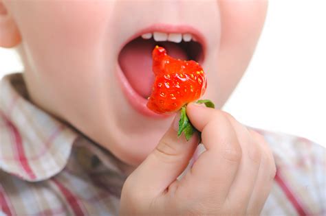 Lips Swell Eating Fruit at Paige Cremean blog