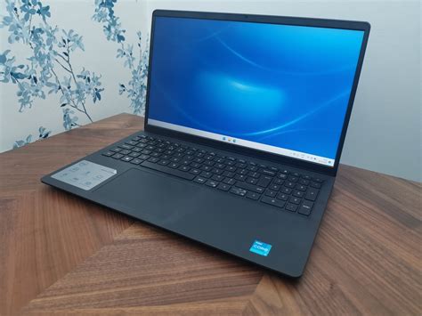 Dell Inspiron 15 3000 (3511) review: A work laptop built for those on a