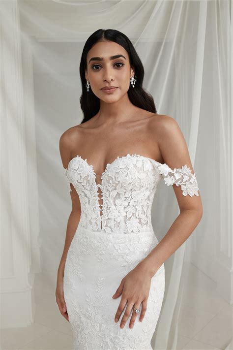 Elissa: Lace Fit and Flare Gown with Detachable Off the Shoulder Straps