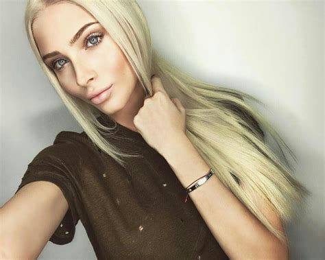Alena Shishkova - "Thank you my dear @irina.kirsanova , always helping ...