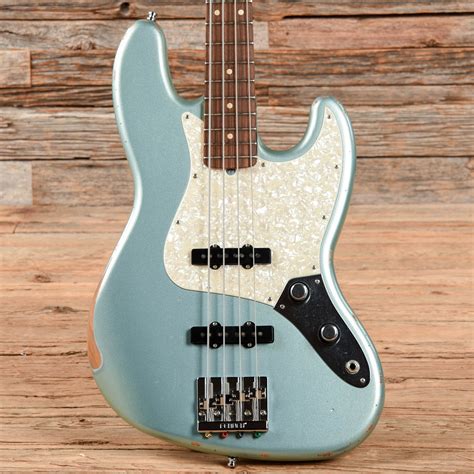 Fender 60th Anniversary Road Worn '60s Jazz Bass Firemist Silver 2020