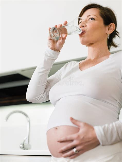 6+ Pregnant woman drinking water Free Stock Photos - StockFreeImages
