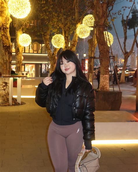 Nina 冯 (@cherry6omb) • Instagram photos and videos