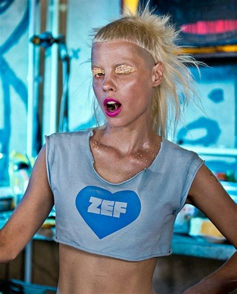 Yolandi Visser Yolandi Visser Die Antwoord Girls Be Like