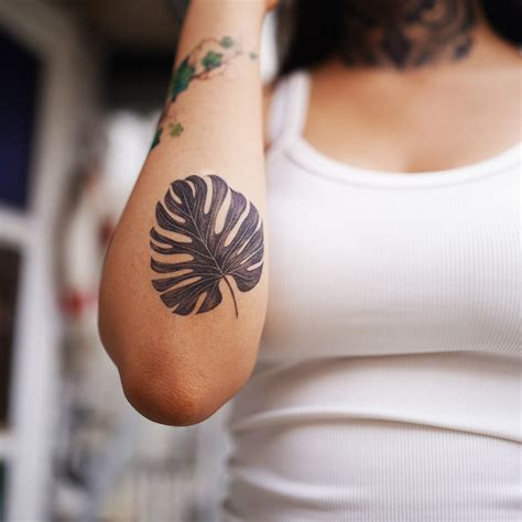 Monstera Deliciosa Leaf – TattooIcon