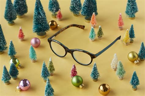 Style up your gift game. Over 100 styles, frames for every face shape