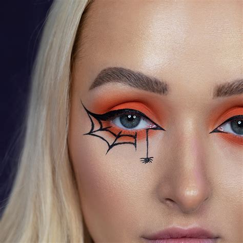Spinnenweb Make Up