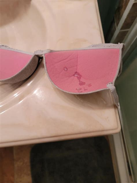 My mom's | Scrolller