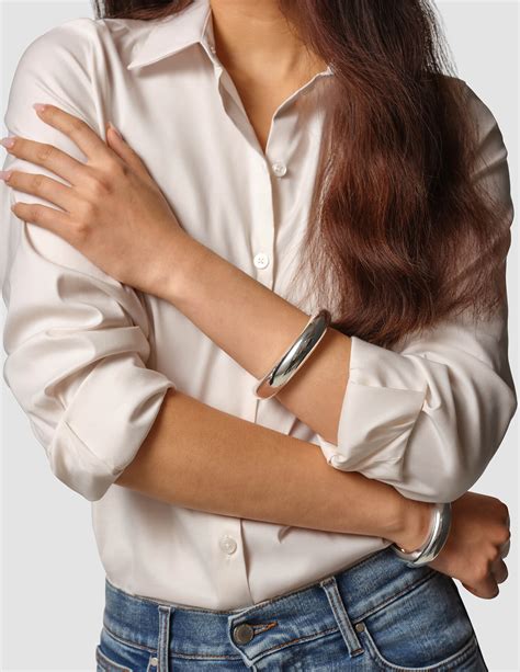 Timeless Ease | SHAPING NEW TOMORROW