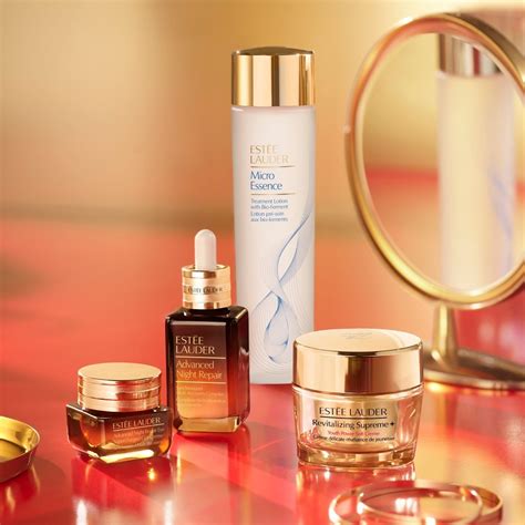 Luxury Cosmetics Brand: Estée Lauder - Hip Girlie