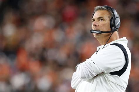 Urban Meyer Apologizes to Team After Video From Bar Surfaces