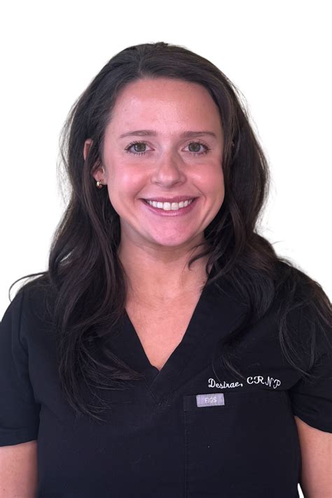 Desirae Santarsiero | novusacs.com