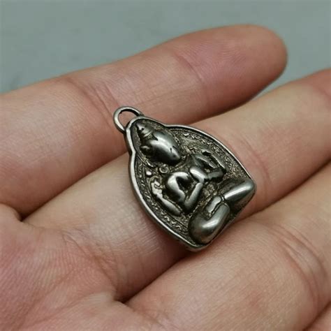 arm of god amulet 6