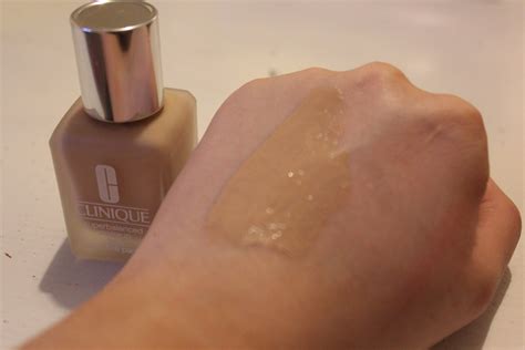 *Sophia x*: Clinique Superbalanced Makeup